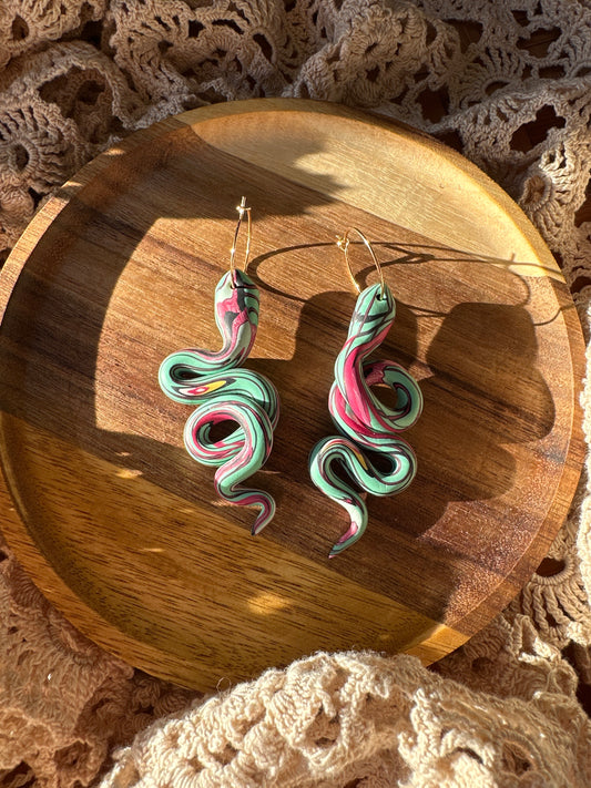 snake hoops