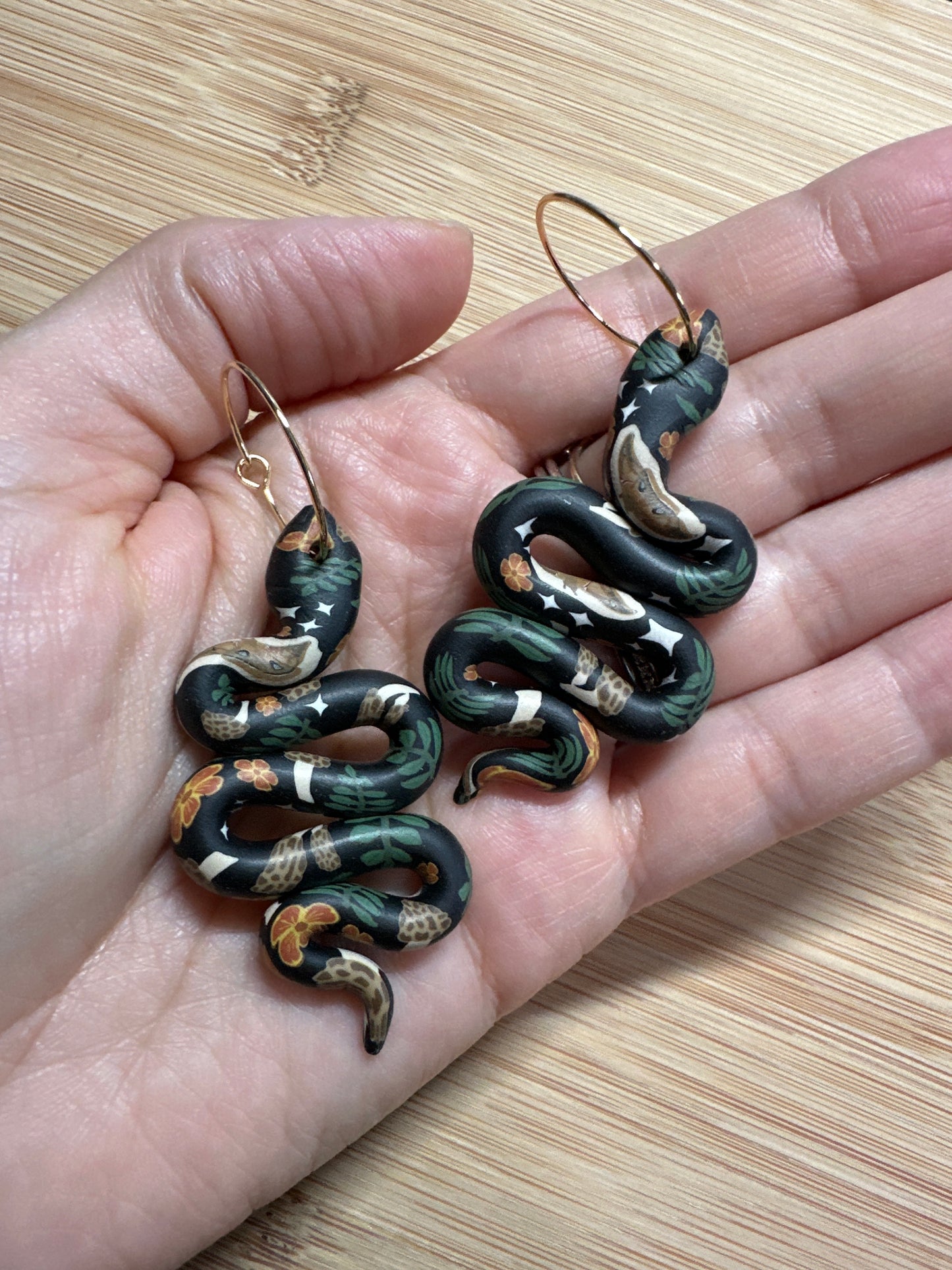 Polyphemus collage snake dangles