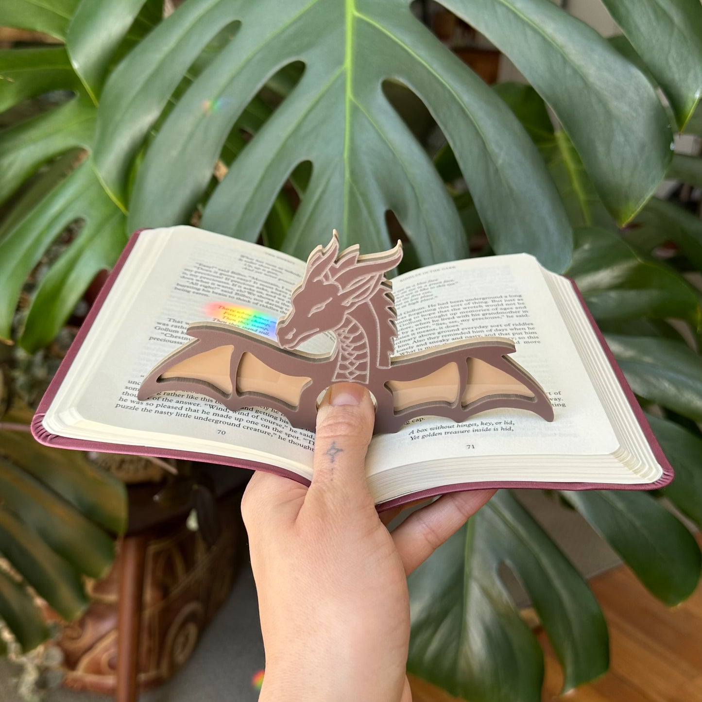 Dragon page holder