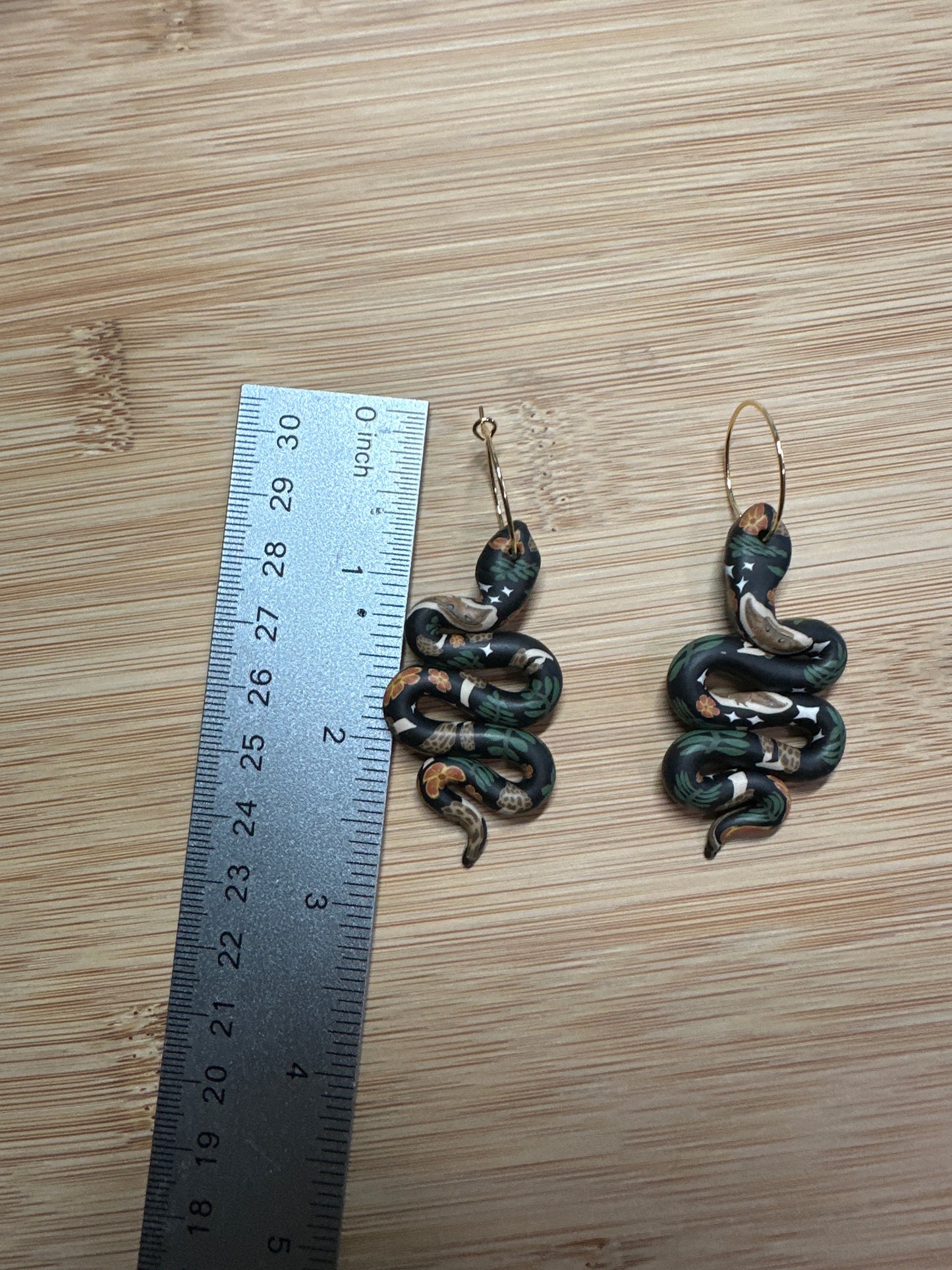 Polyphemus collage snake dangles